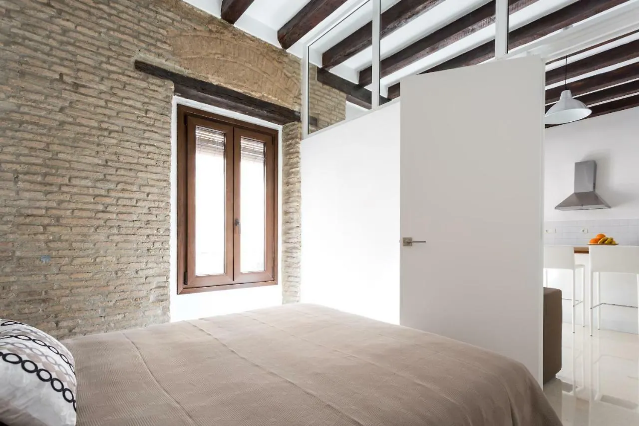 Almazen Apartamentos, Arrayan 23 Siviglia 0*,