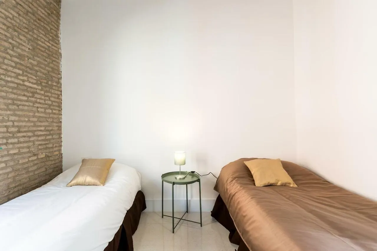 Almazen Apartamentos, Arrayan 23 Siviglia 0*,